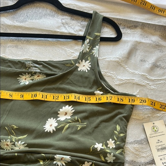 No Boundaries Green Floral Midi Dress - Picture 14 of 14